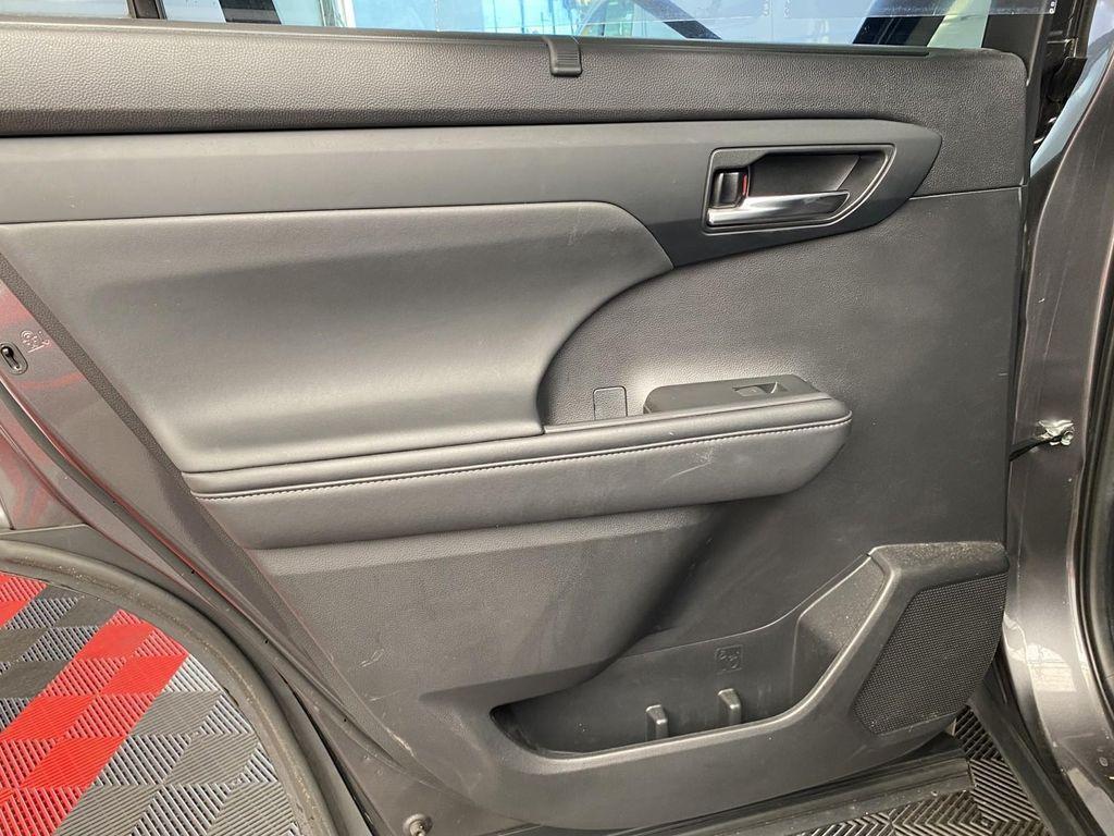used 2021 Toyota Highlander Hybrid car, priced at $27,990
