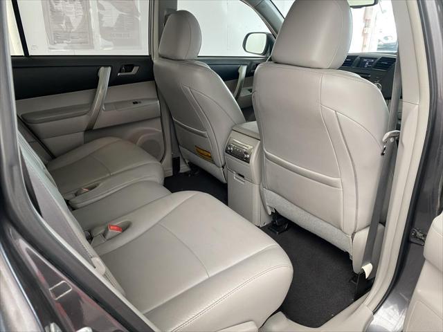 used 2011 Toyota Highlander car, priced at $9,980