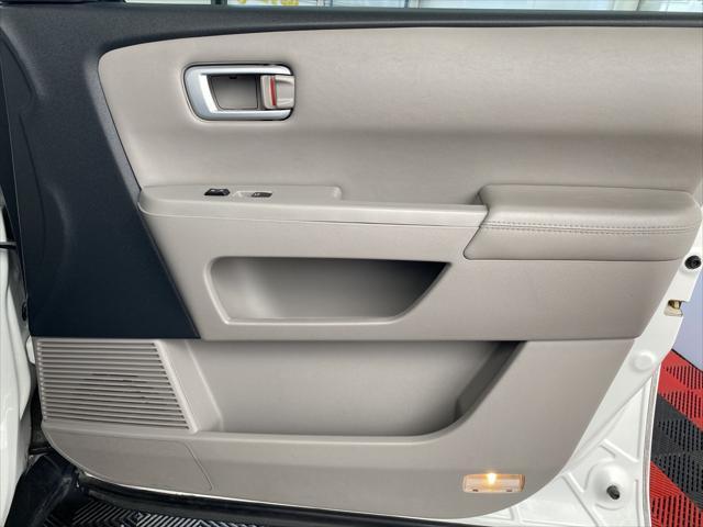 used 2010 Honda Pilot car, priced at $12,995