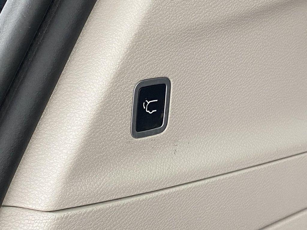 used 2019 Chrysler Pacifica car, priced at $19,288
