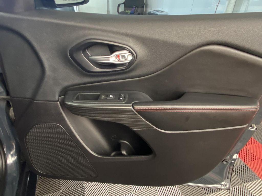 used 2016 Jeep Cherokee car, priced at $11,988