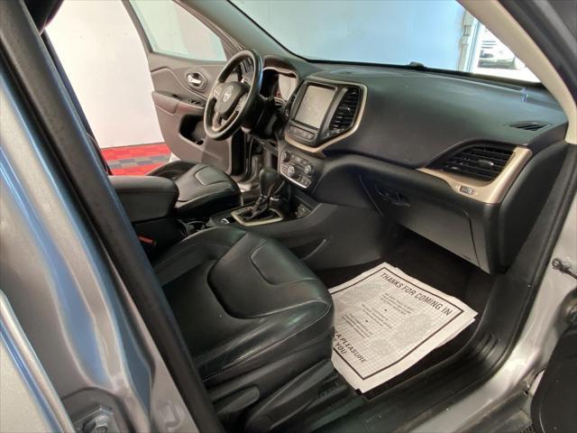 used 2015 Jeep Cherokee car, priced at $10,980