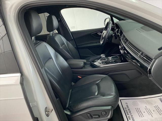 used 2019 Audi Q7 car, priced at $19,999