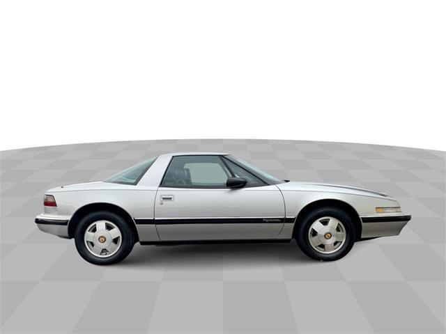 used 1988 Buick Reatta car, priced at $9,200