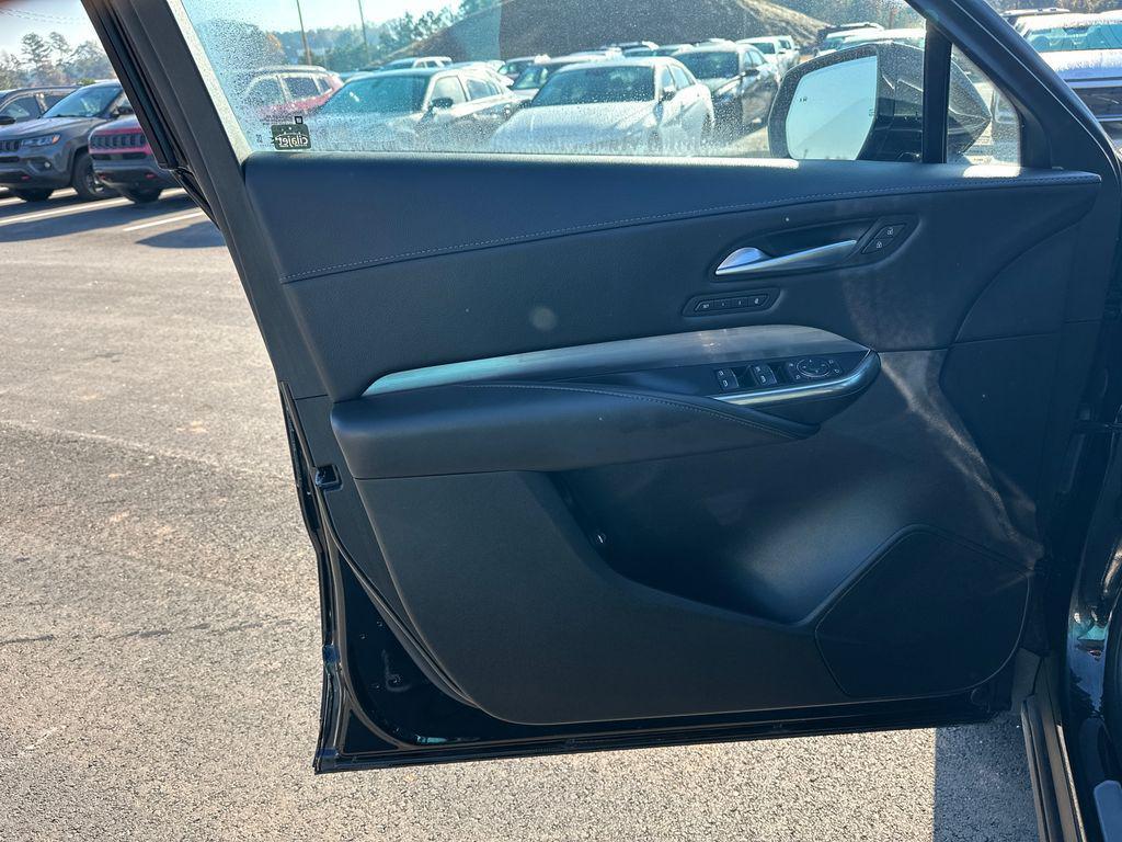 used 2025 Cadillac XT4 car, priced at $37,920