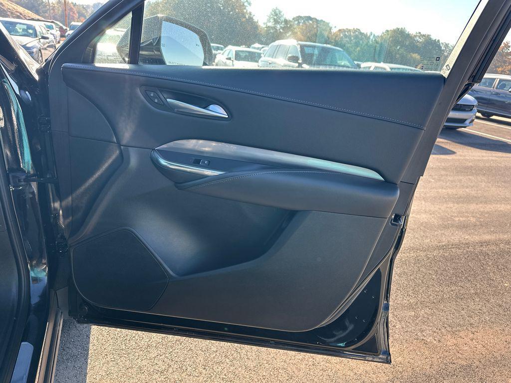 used 2025 Cadillac XT4 car, priced at $37,920