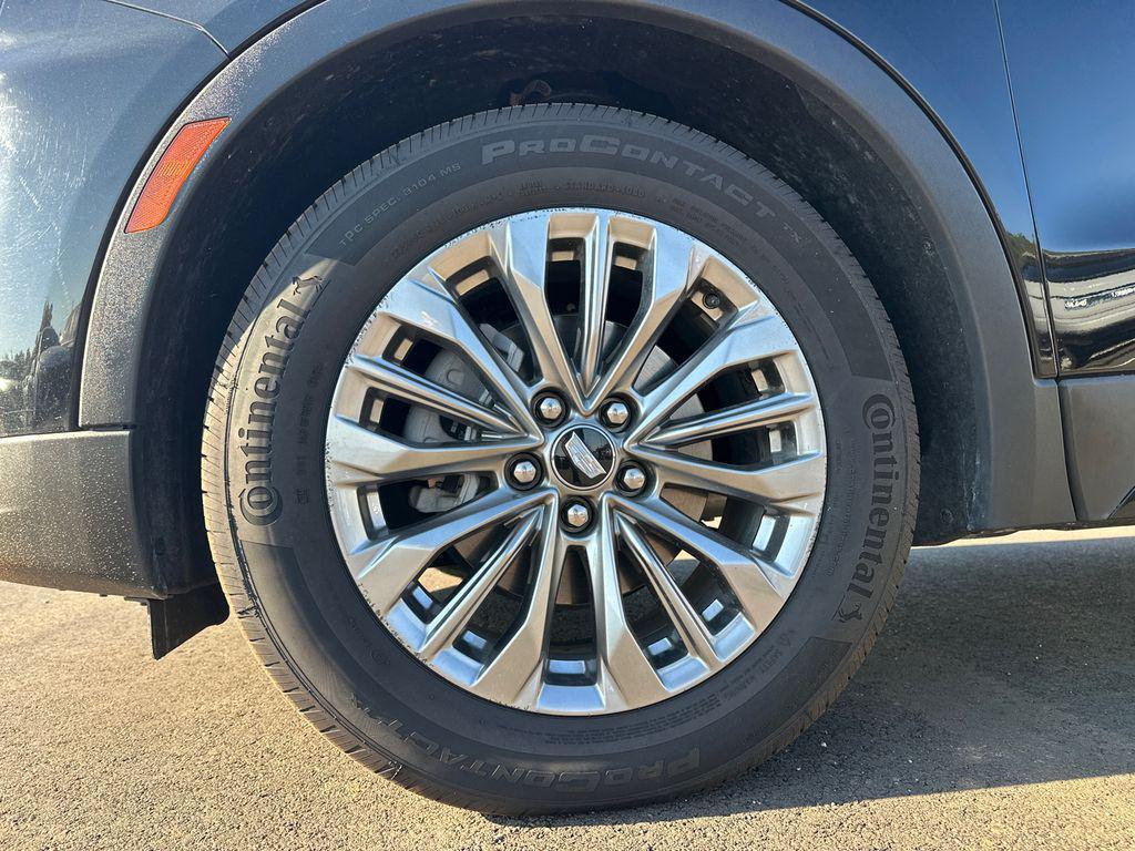 used 2025 Cadillac XT4 car, priced at $37,920