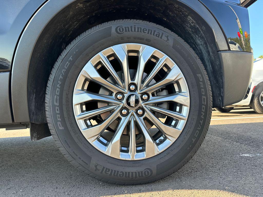 used 2025 Cadillac XT4 car, priced at $37,920