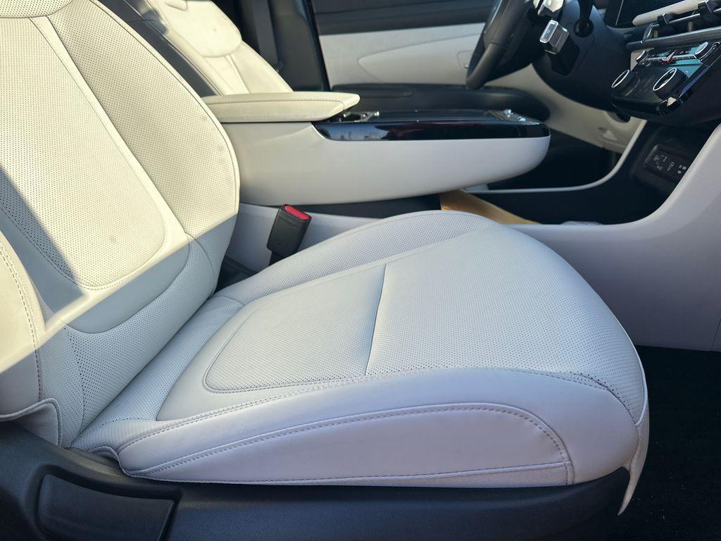 new 2025 Hyundai TUCSON Hybrid car, priced at $32,610