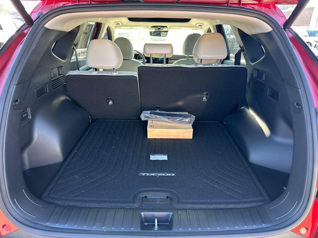 new 2025 Hyundai TUCSON Hybrid car, priced at $32,610