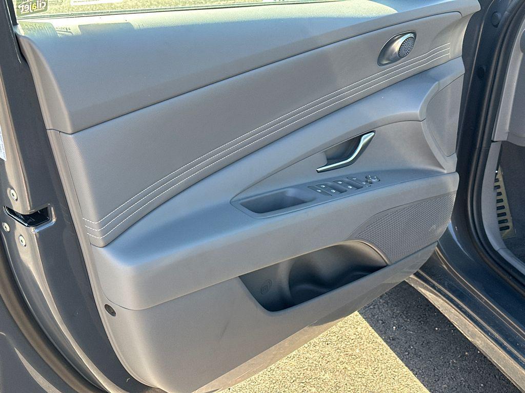 new 2025 Hyundai Elantra car, priced at $21,786