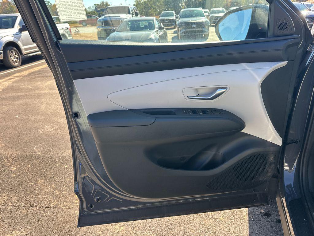 new 2025 Hyundai Tucson car, priced at $27,258