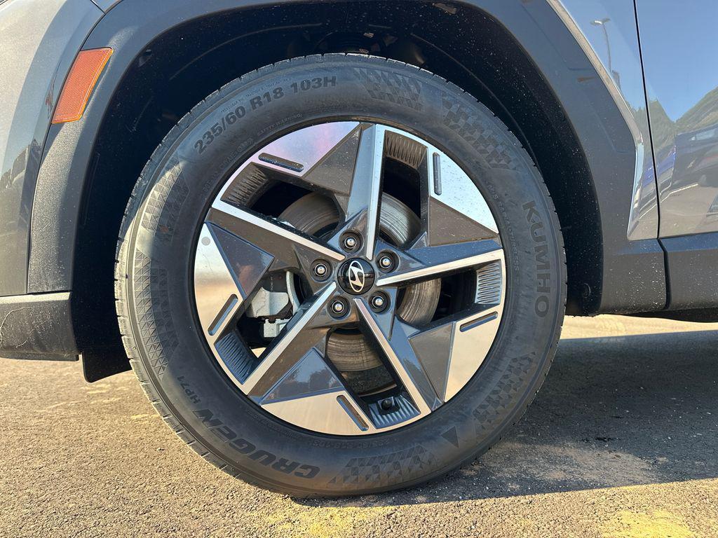 new 2025 Hyundai Tucson car, priced at $27,318