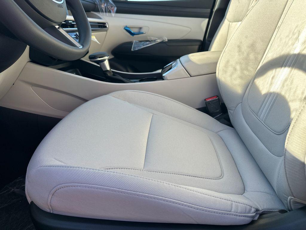 new 2025 Hyundai Tucson car, priced at $27,318