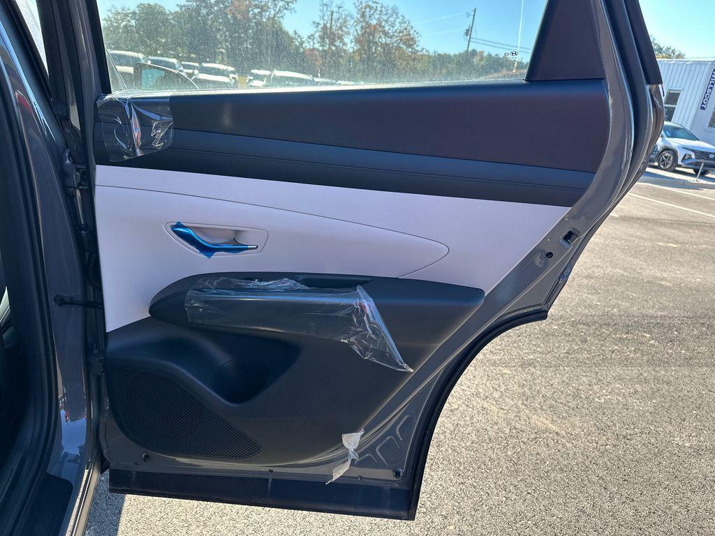 new 2025 Hyundai Tucson car, priced at $27,318