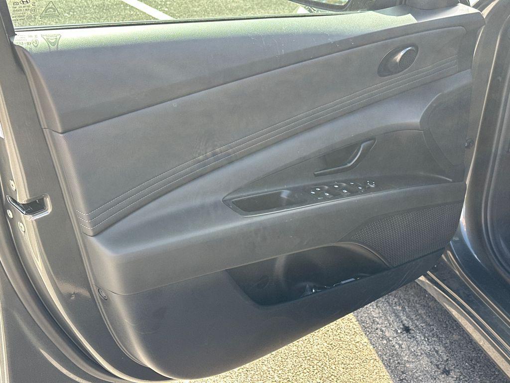 new 2025 Hyundai ELANTRA HEV car, priced at $24,710