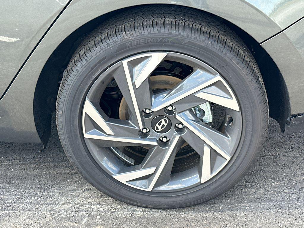 new 2025 Hyundai ELANTRA HEV car, priced at $24,710