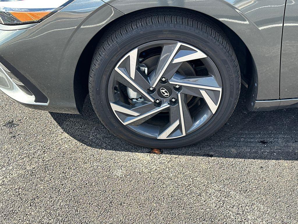 new 2025 Hyundai ELANTRA HEV car, priced at $24,710
