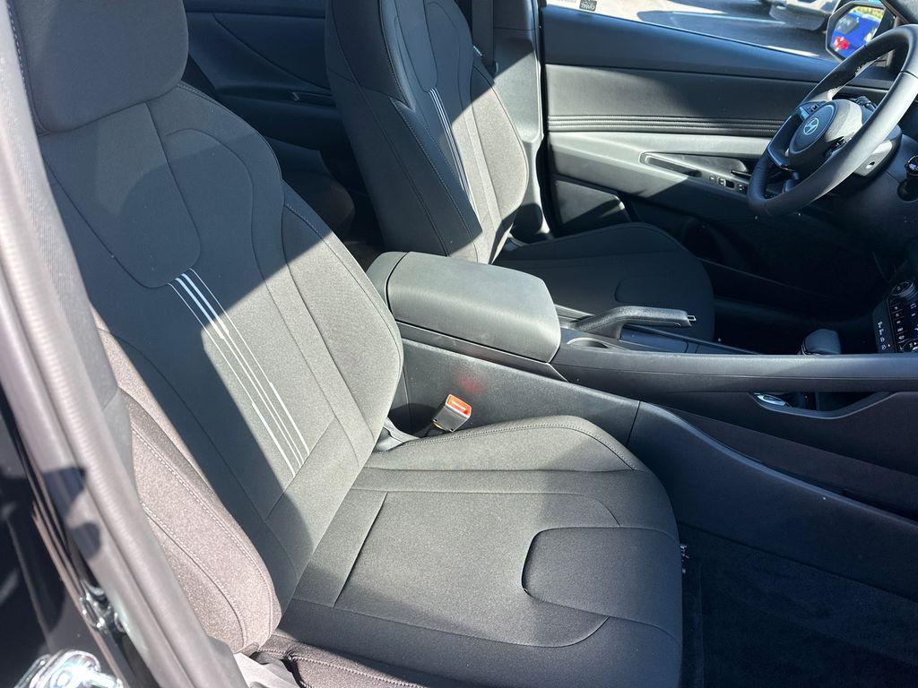 new 2025 Hyundai Elantra car, priced at $21,748