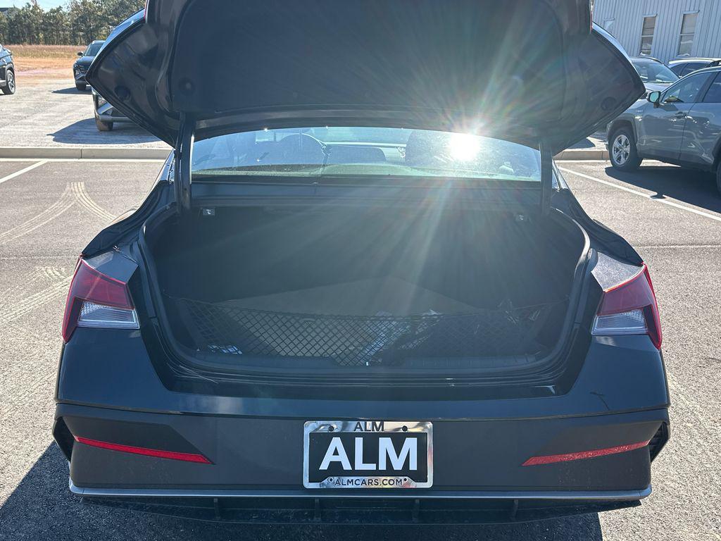 new 2025 Hyundai Elantra car, priced at $21,748