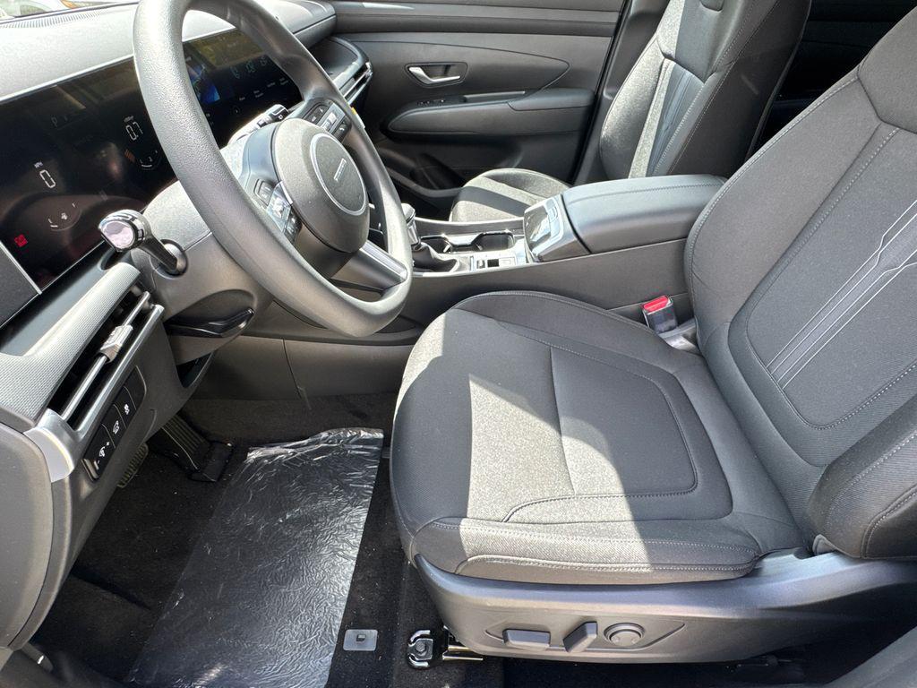 new 2025 Hyundai Tucson car, priced at $27,618