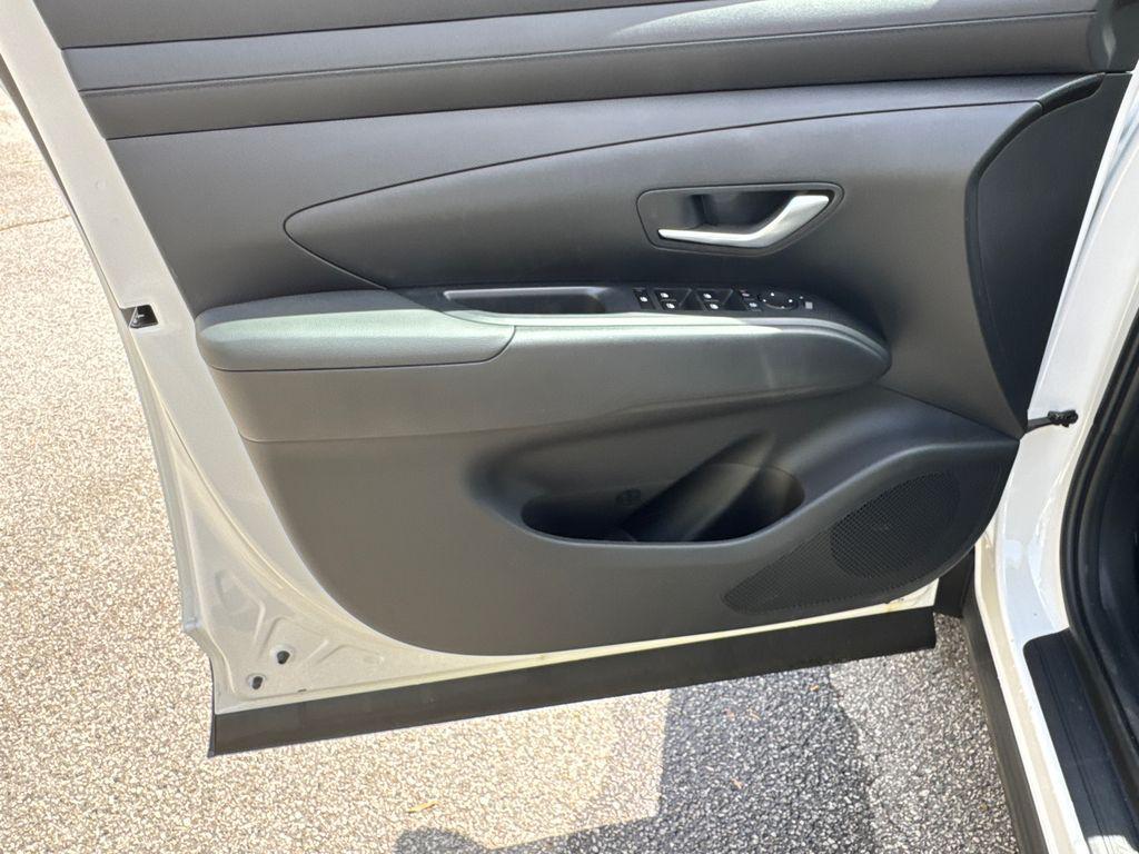new 2025 Hyundai Tucson car, priced at $27,618