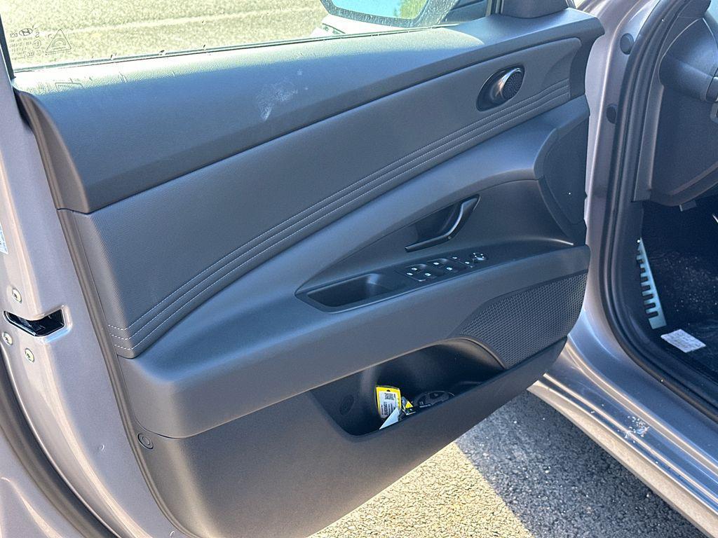 new 2025 Hyundai Elantra car, priced at $21,748