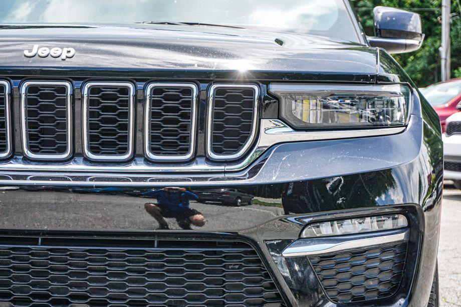 used 2024 Jeep Grand Cherokee car, priced at $32,920