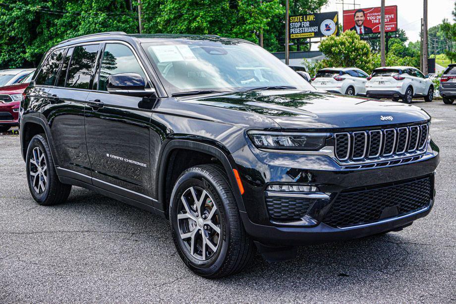 used 2024 Jeep Grand Cherokee car, priced at $32,920