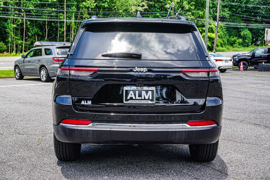 used 2024 Jeep Grand Cherokee car, priced at $32,920