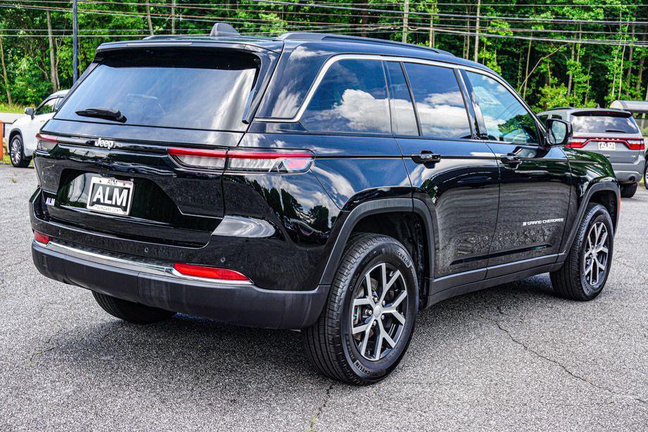 used 2024 Jeep Grand Cherokee car, priced at $32,920