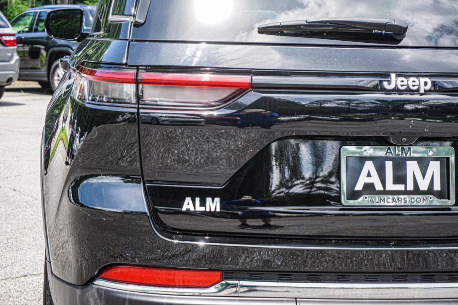 used 2024 Jeep Grand Cherokee car, priced at $32,920