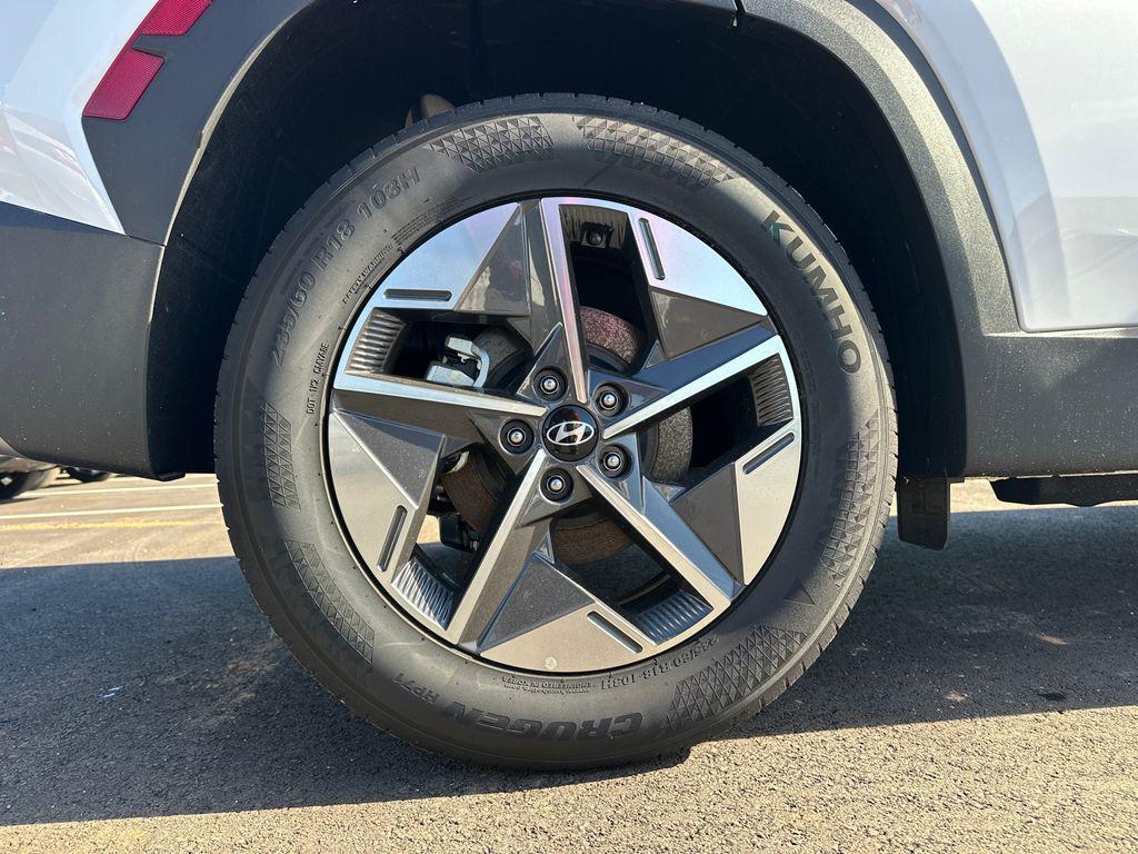 new 2025 Hyundai Tucson car, priced at $27,721