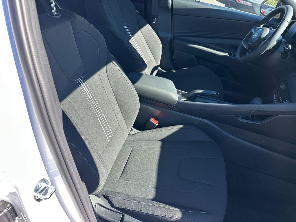 new 2025 Hyundai Elantra car, priced at $22,259