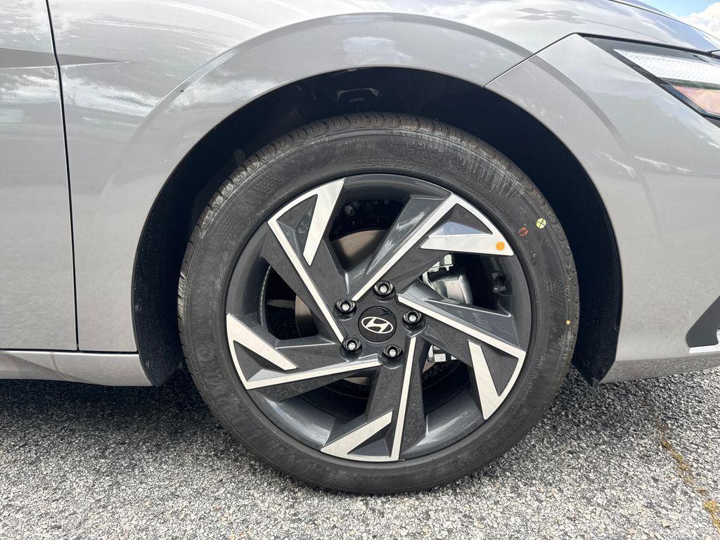 new 2025 Hyundai Elantra car, priced at $21,255