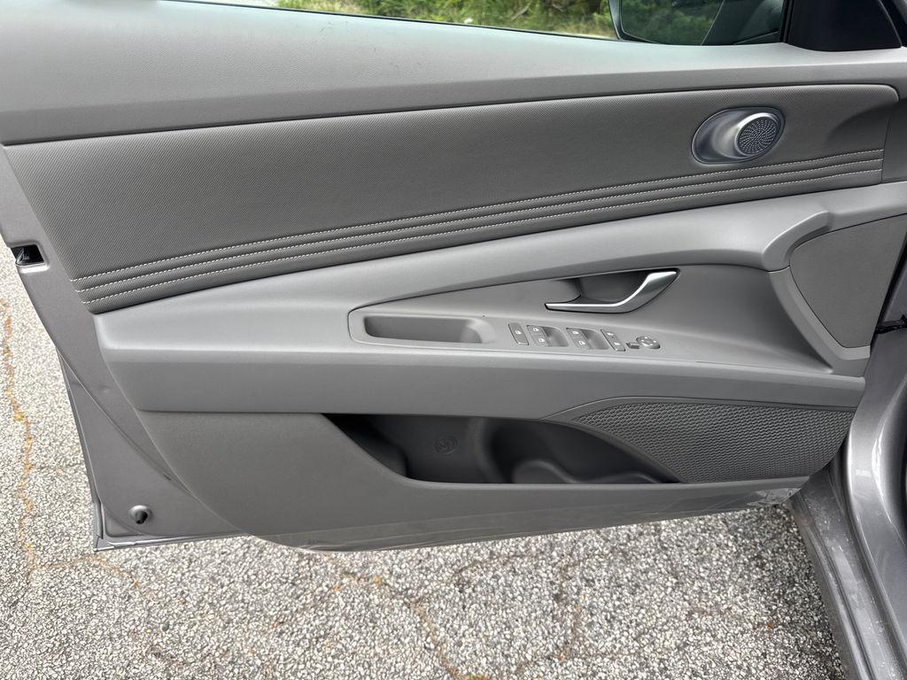 new 2025 Hyundai Elantra car, priced at $21,255