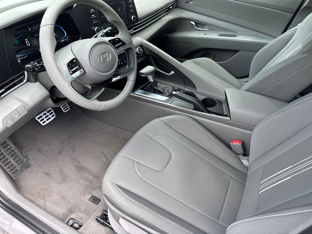 new 2025 Hyundai Elantra car, priced at $21,255