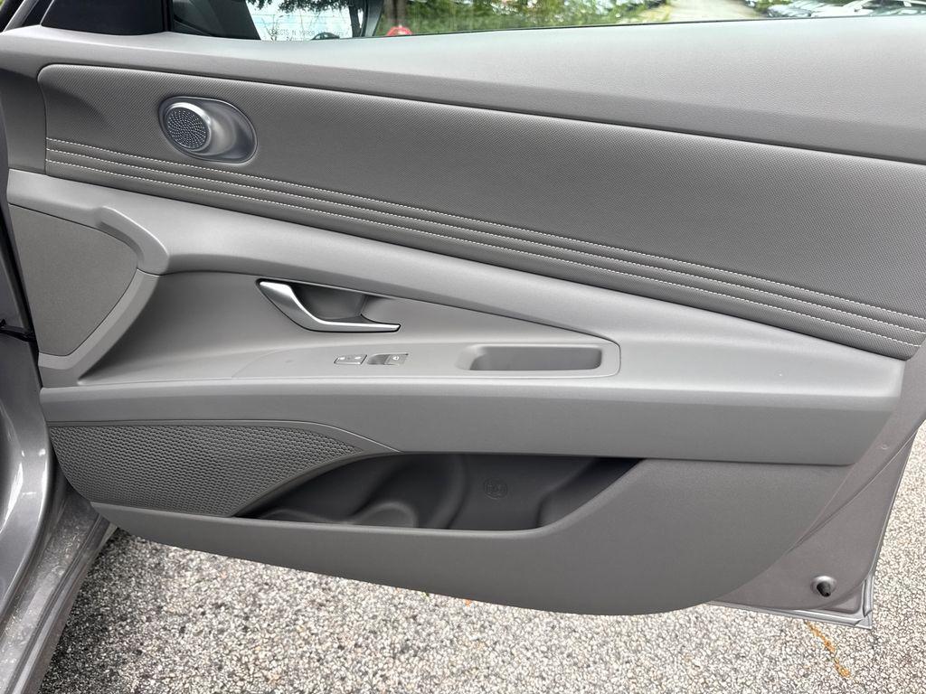 new 2025 Hyundai Elantra car, priced at $21,255