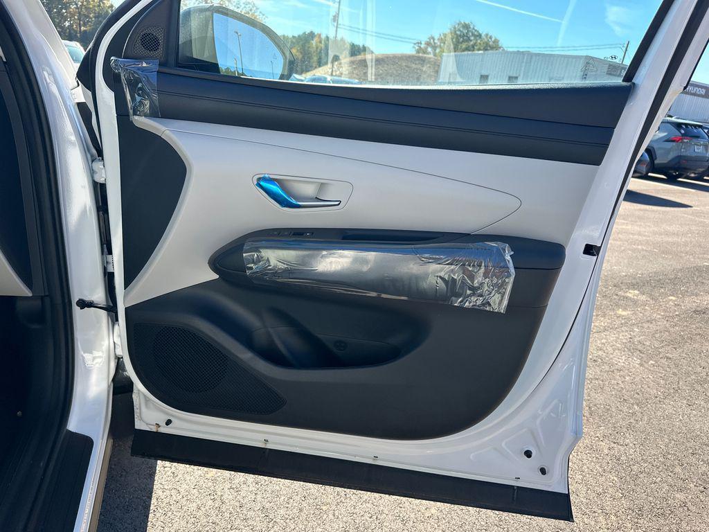 new 2025 Hyundai Tucson car, priced at $27,721