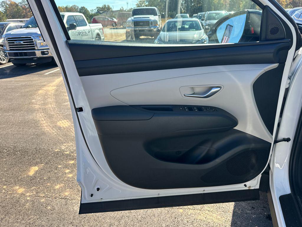 new 2025 Hyundai Tucson car, priced at $27,721