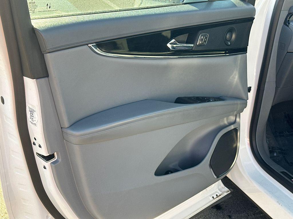 used 2022 Lincoln Nautilus car, priced at $32,420