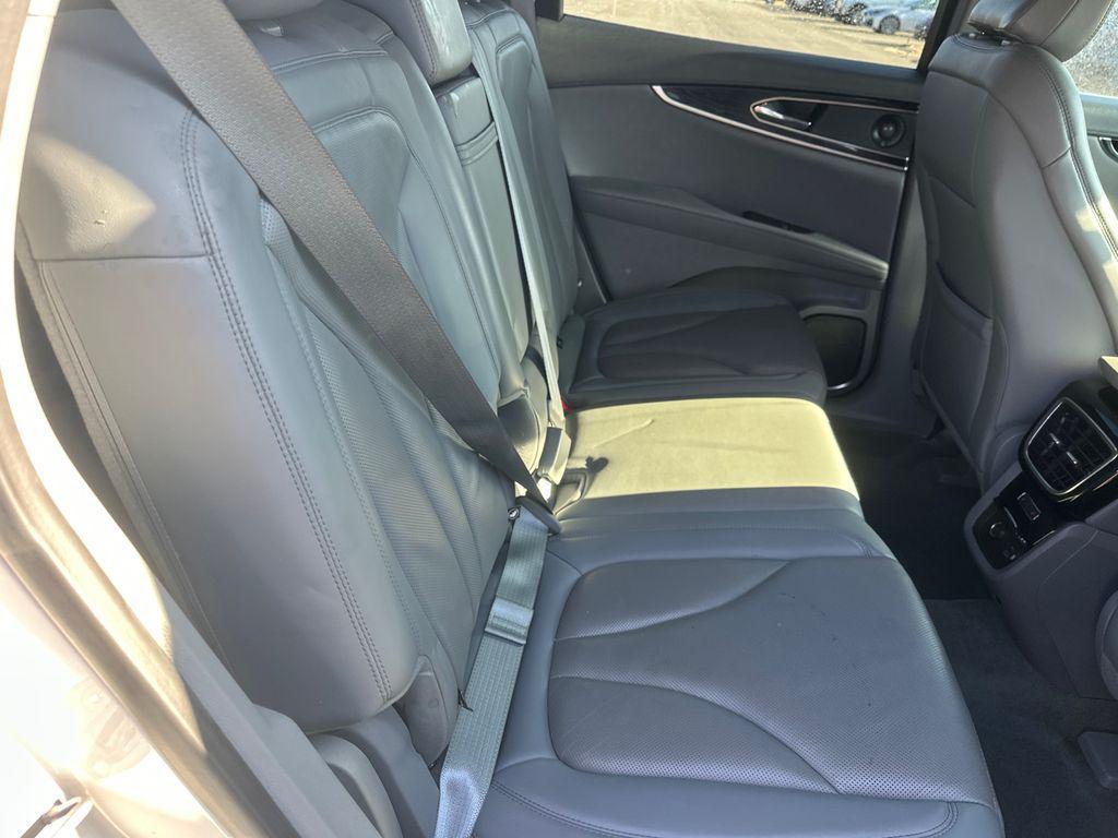 used 2022 Lincoln Nautilus car, priced at $32,420