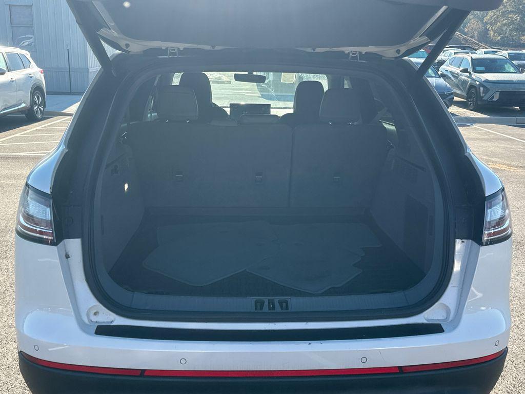 used 2022 Lincoln Nautilus car, priced at $32,420