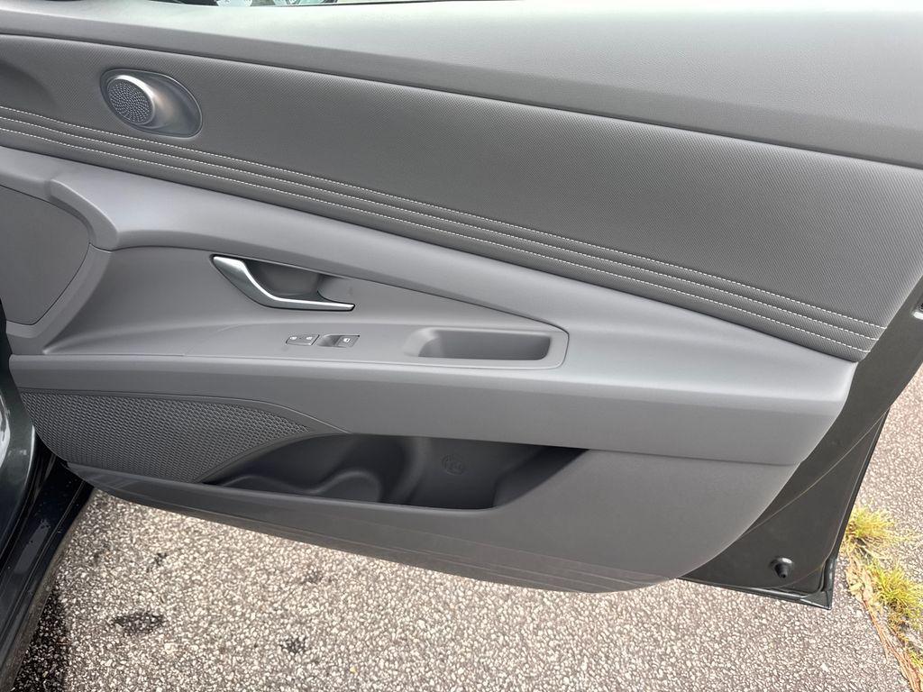 new 2025 Hyundai Elantra car, priced at $21,255