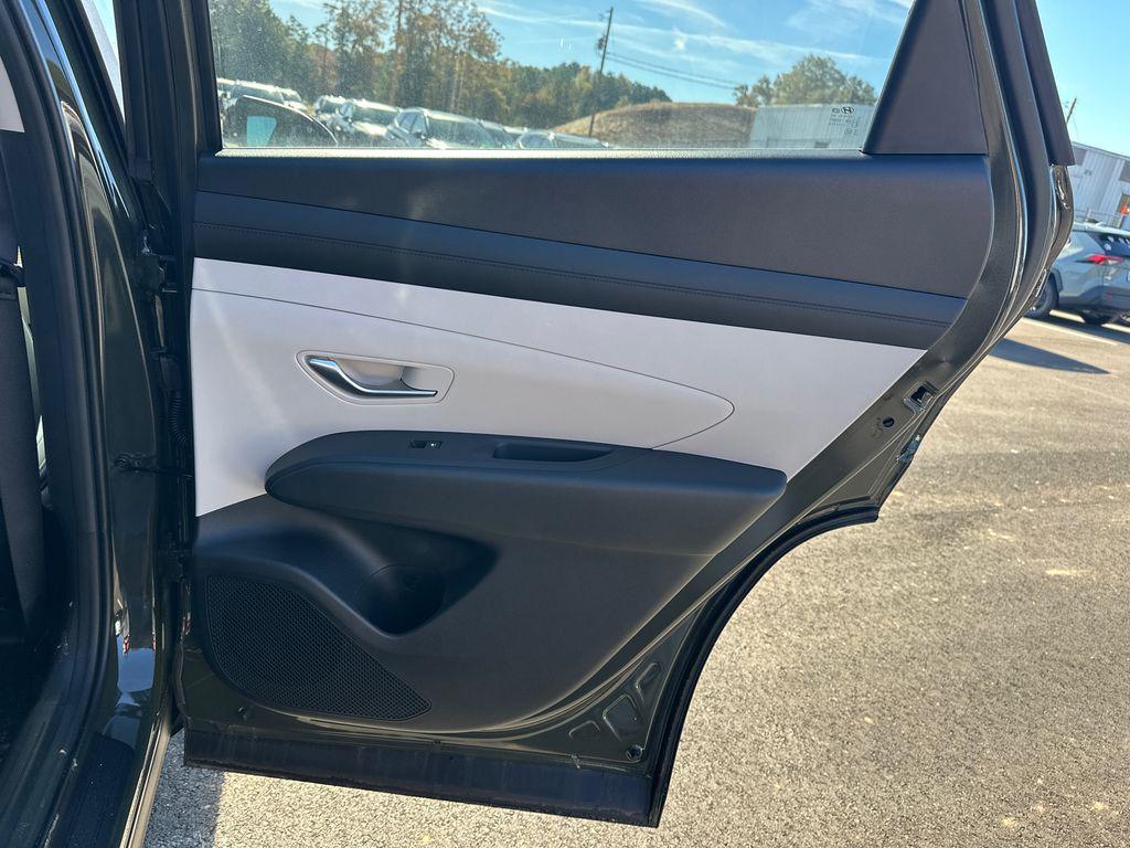new 2025 Hyundai Tucson car, priced at $27,297