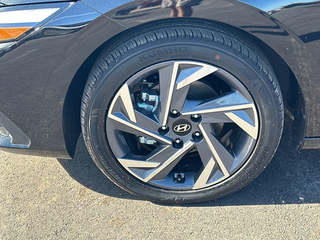 new 2025 Hyundai Elantra car, priced at $21,744
