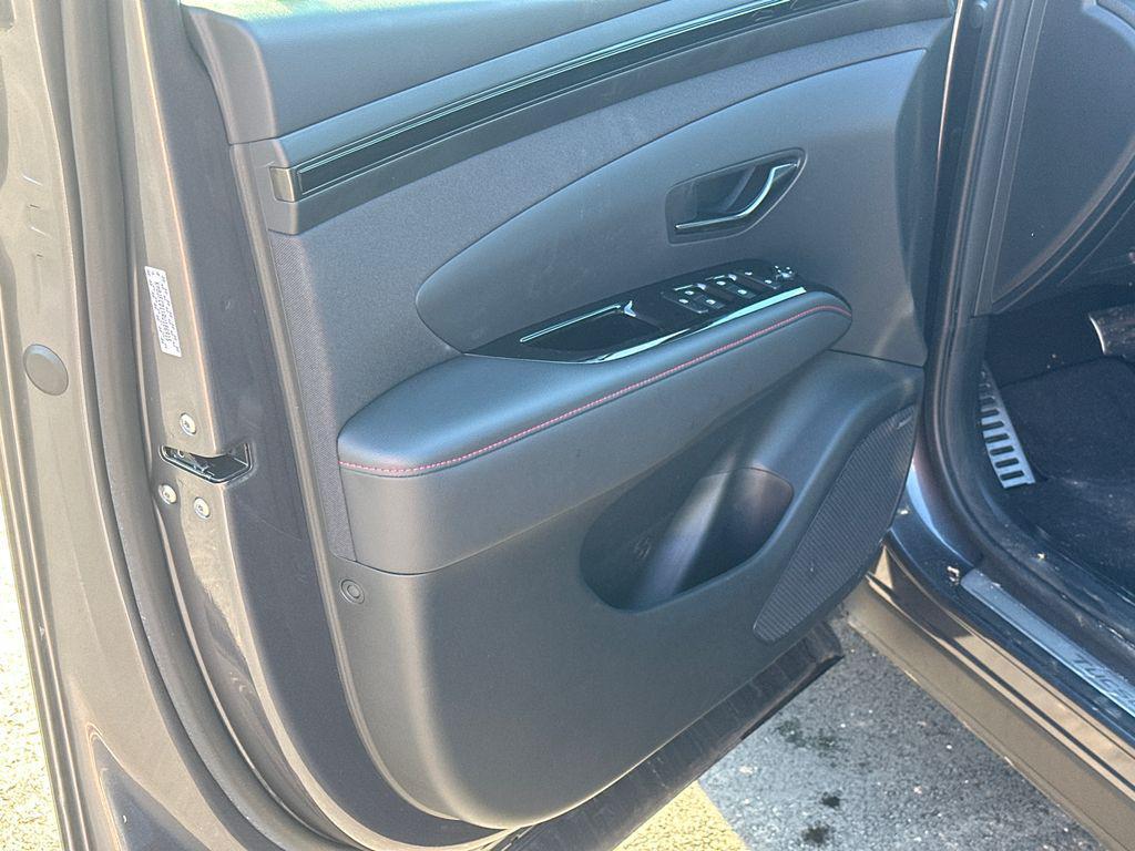 used 2024 Hyundai TUCSON Hybrid car, priced at $29,920