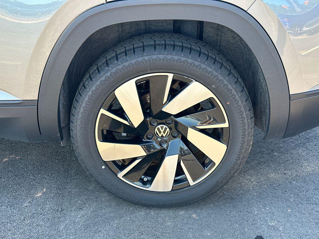 used 2024 Volkswagen Atlas Cross Sport car, priced at $29,920