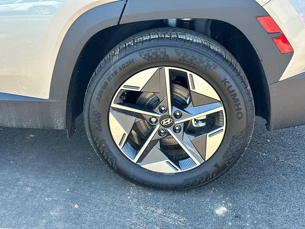 new 2025 Hyundai Tucson car, priced at $27,258