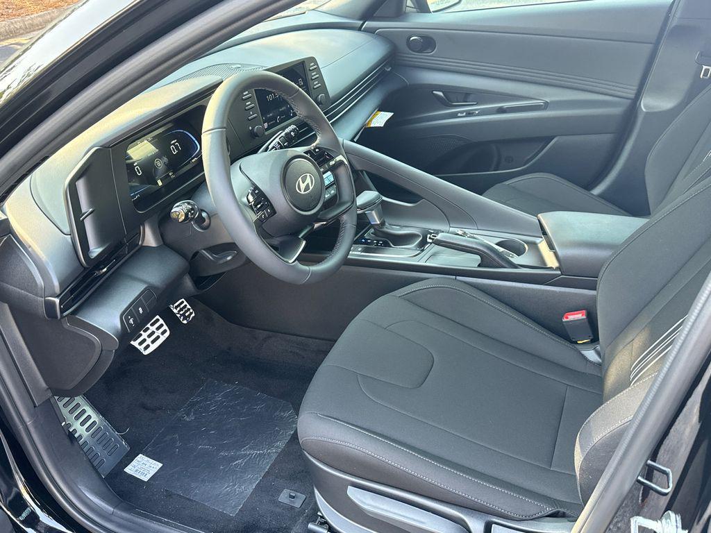 new 2025 Hyundai Elantra car, priced at $21,748
